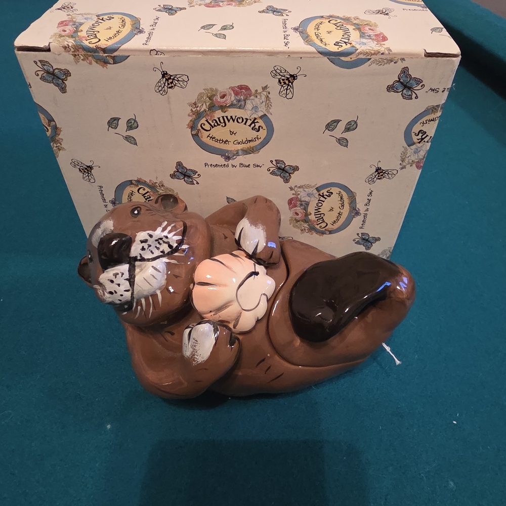 Blue Sky Clayworks Otter Figurine